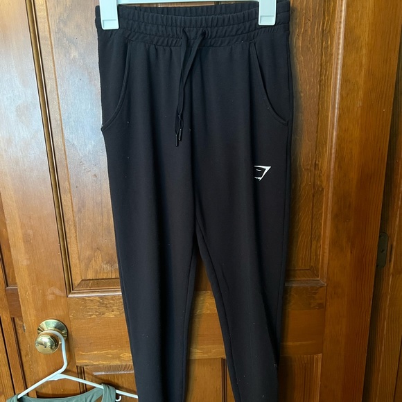 Gymshark pippa joggers - Picture 2 of 6